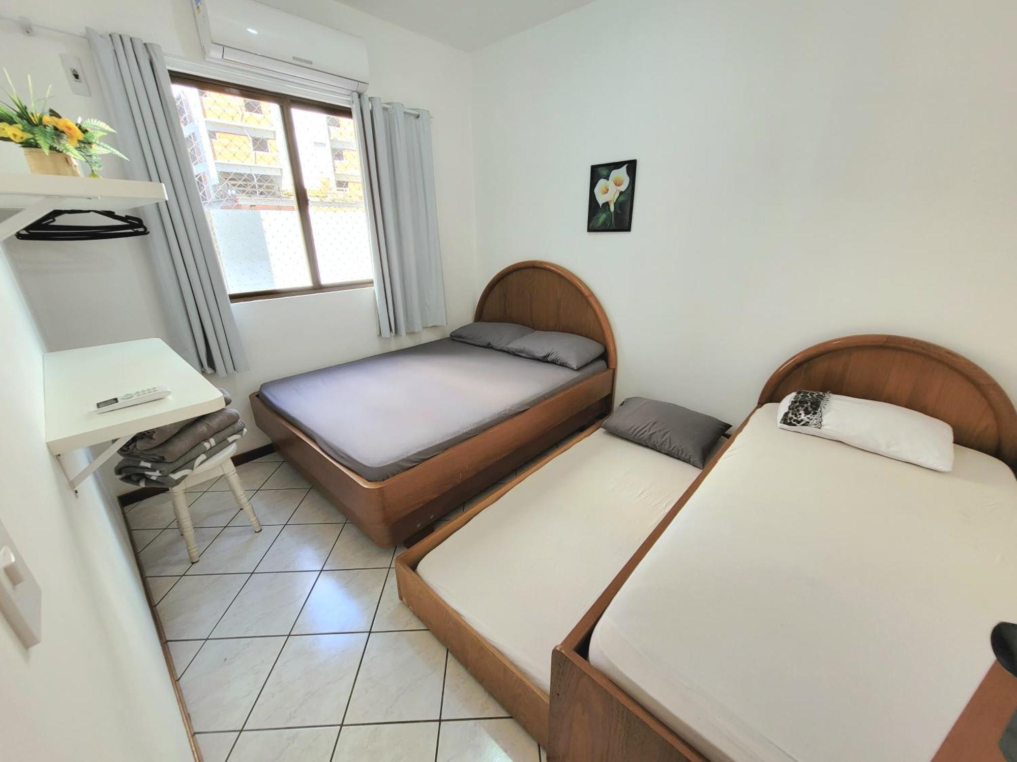 Apartamento 200 Metros Da Praia 03 Quartos Com Ar Condicionado - Meia Praia - 이타페마 외부 사진