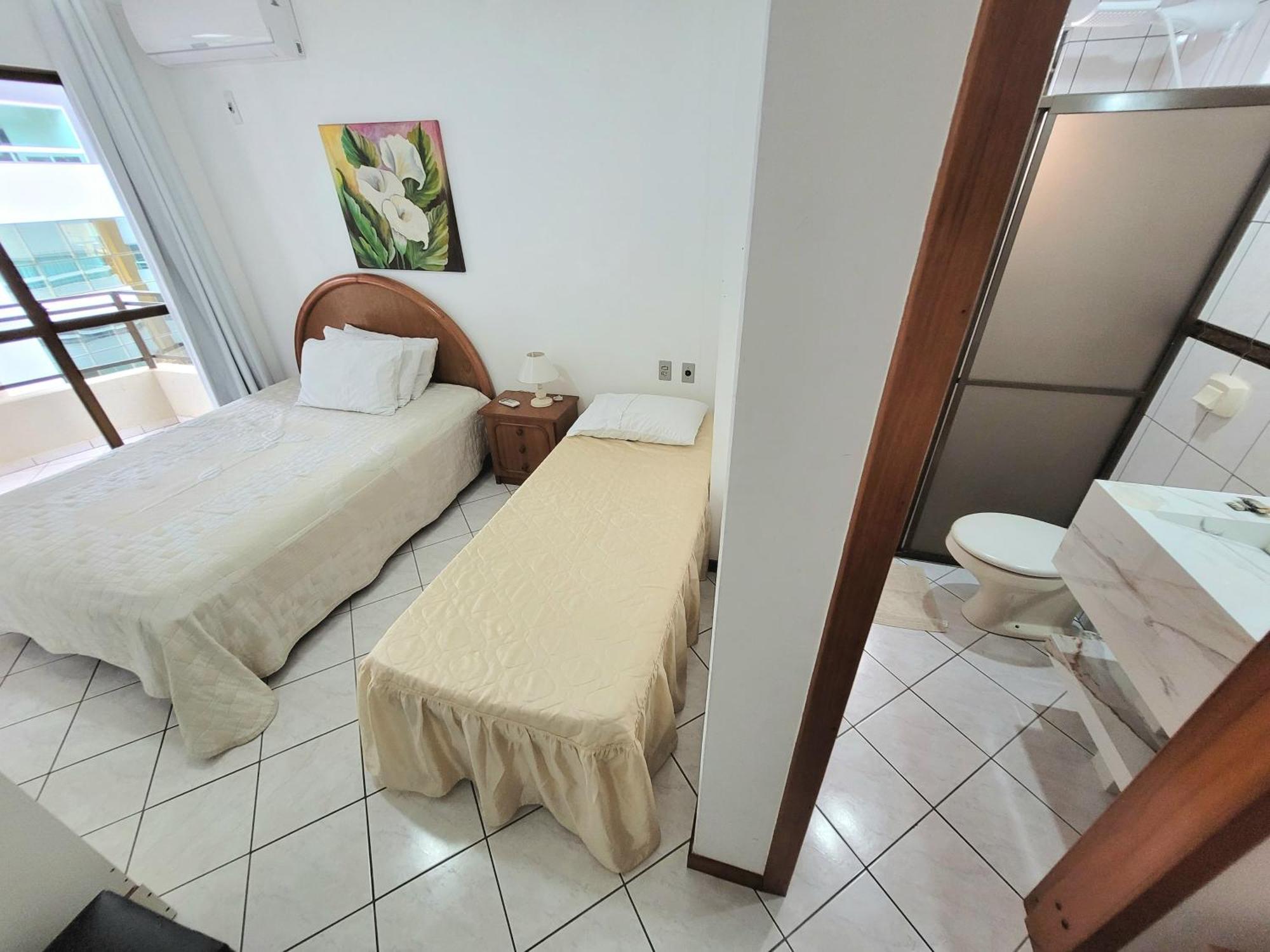 Apartamento 200 Metros Da Praia 03 Quartos Com Ar Condicionado - Meia Praia - 이타페마 외부 사진