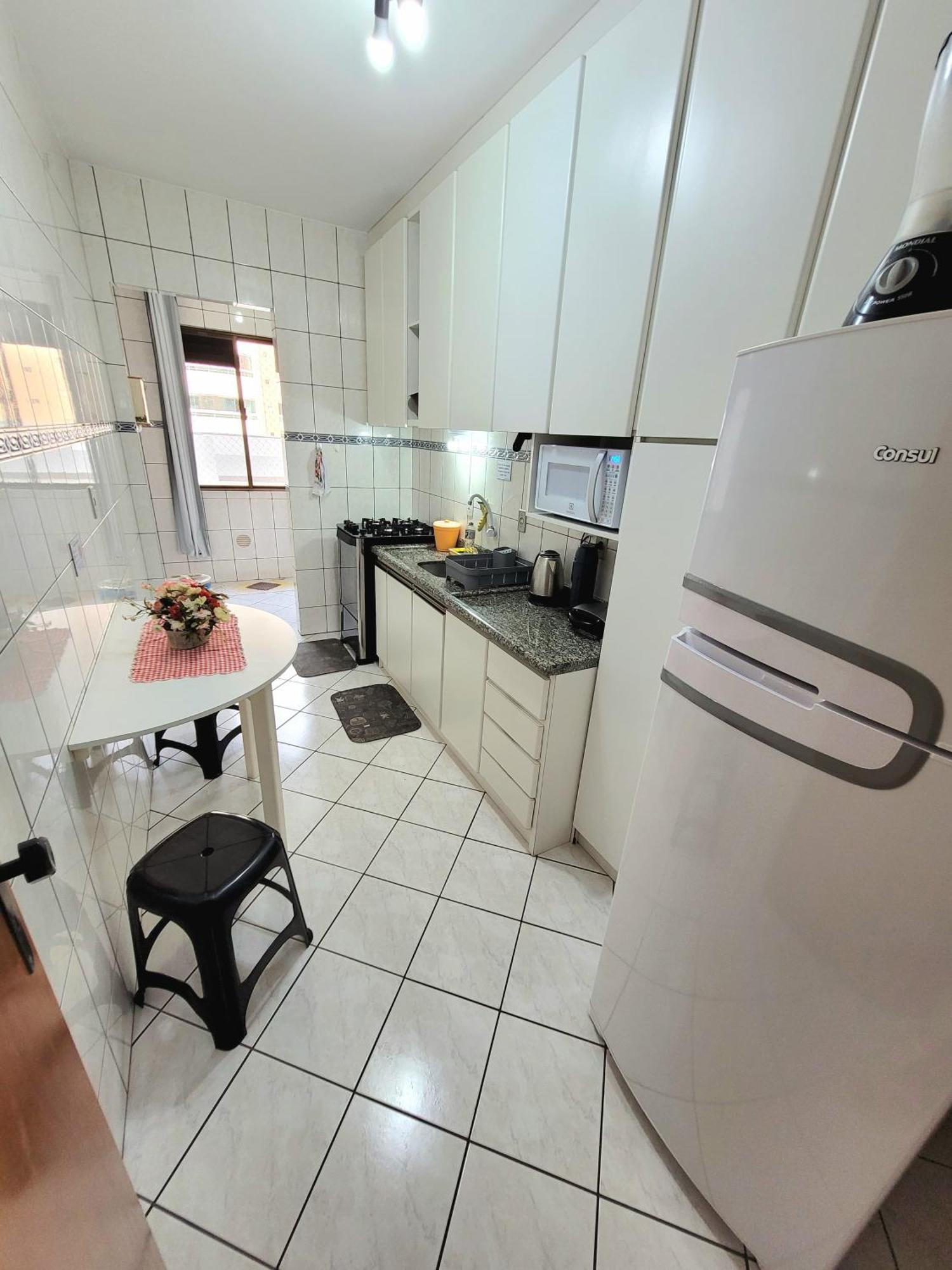 Apartamento 200 Metros Da Praia 03 Quartos Com Ar Condicionado - Meia Praia - 이타페마 외부 사진