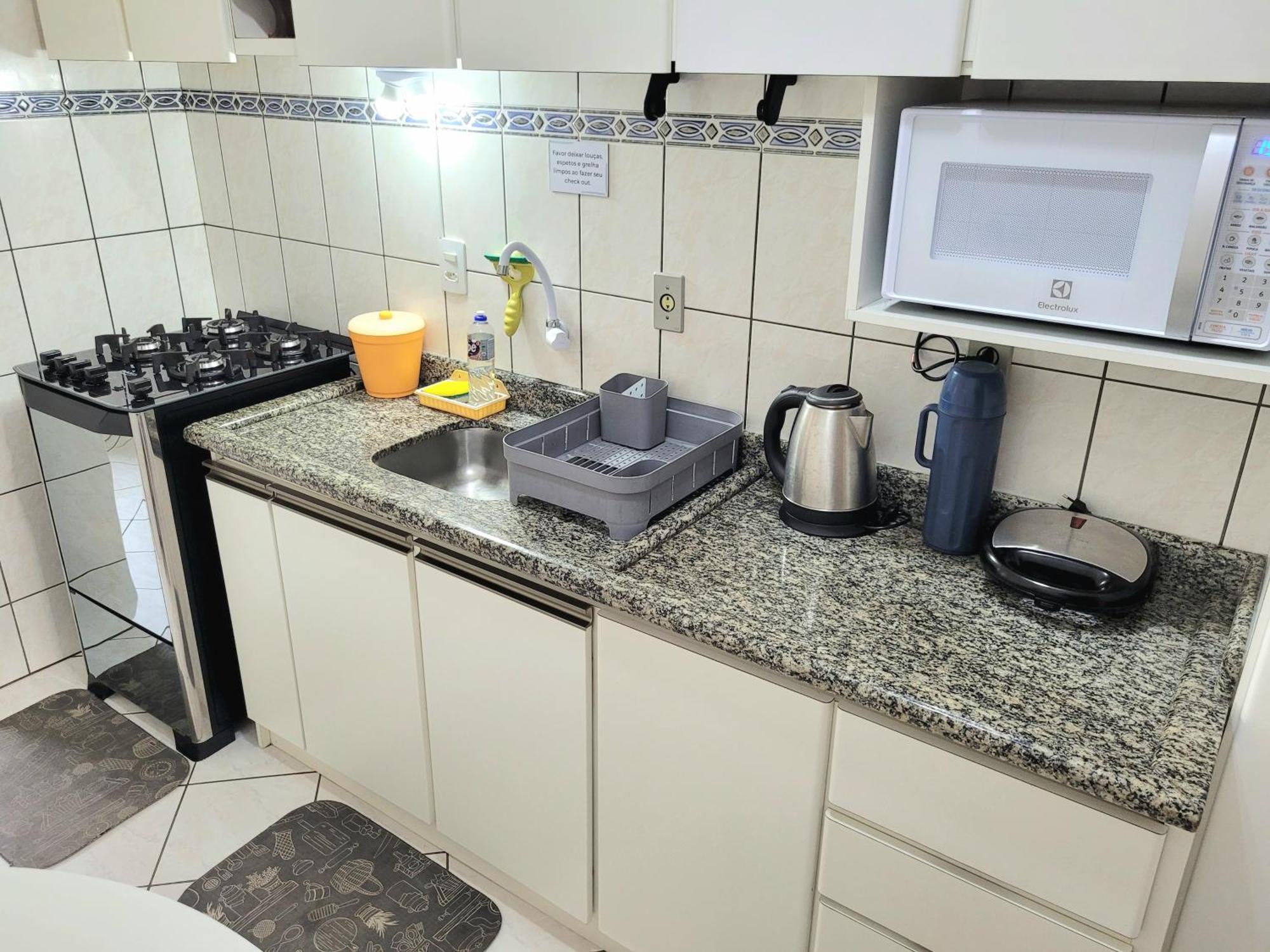 Apartamento 200 Metros Da Praia 03 Quartos Com Ar Condicionado - Meia Praia - 이타페마 외부 사진